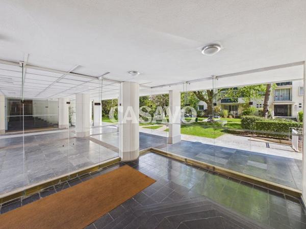 Vente Appartement 4 pièces de 75m² - 92210 Saint-Cloud