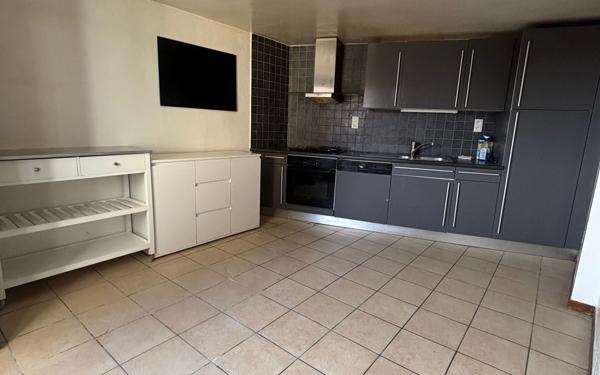 Appartement à louer    3 pièces •  Gex