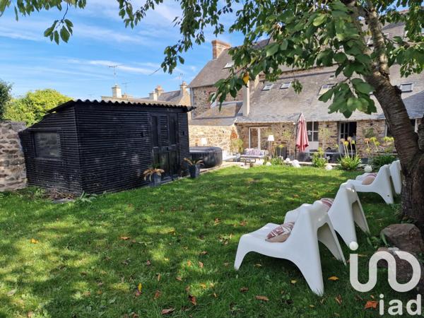 Maison à vendre 9 pièces 205 m² Châteauneuf-d'Ille-et-Vilaine