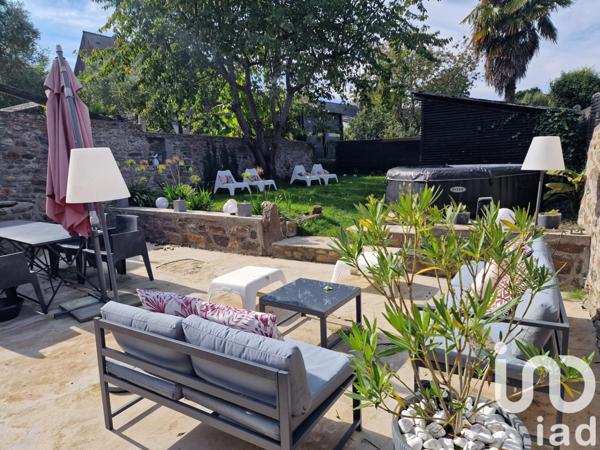 Maison à vendre 9 pièces 205 m² Châteauneuf-d'Ille-et-Vilaine