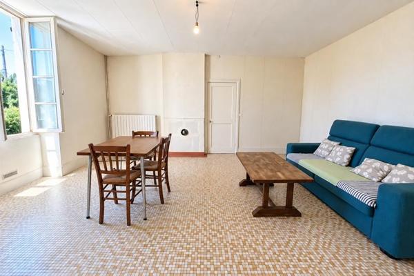 Immeuble à vendre 106 000 € Saint-Amand-Montrond 265 m² DPE E