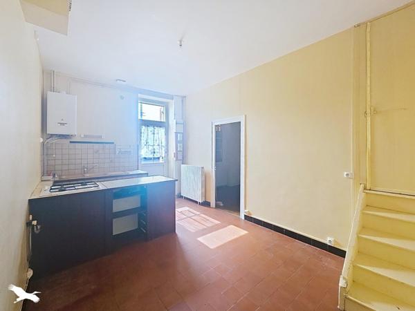 Immeuble à vendre 106 000 € Saint-Amand-Montrond 265 m² DPE E