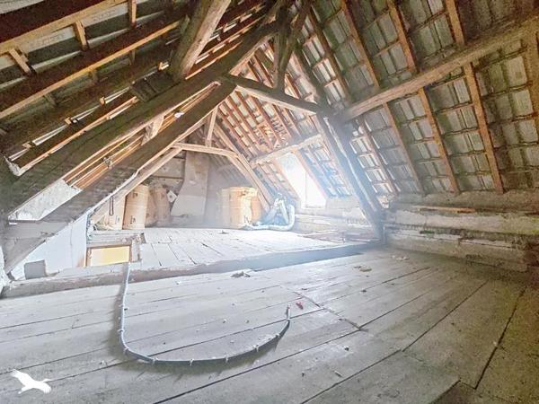 Immeuble à vendre 106 000 € Saint-Amand-Montrond 265 m² DPE E
