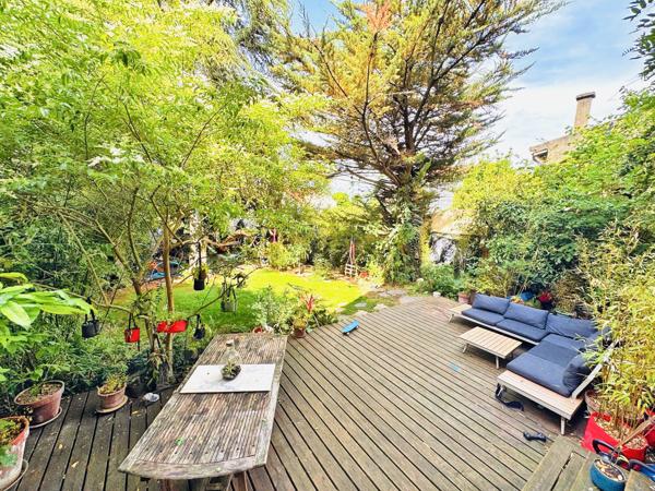 Maison 6 pièces - 200 m² Exclusivité efficity