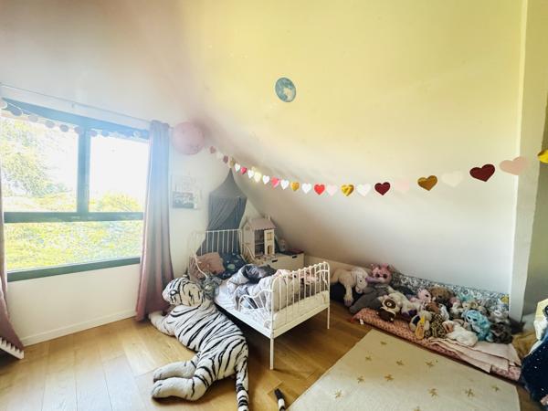 Maison 6 pièces - 200 m² Exclusivité efficity