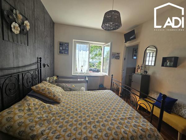 COUP DE COEUR À NANTEUIL, UN BIEN AUX MULTIPLES POSSIBILITÉS !, Nanteuil 79400