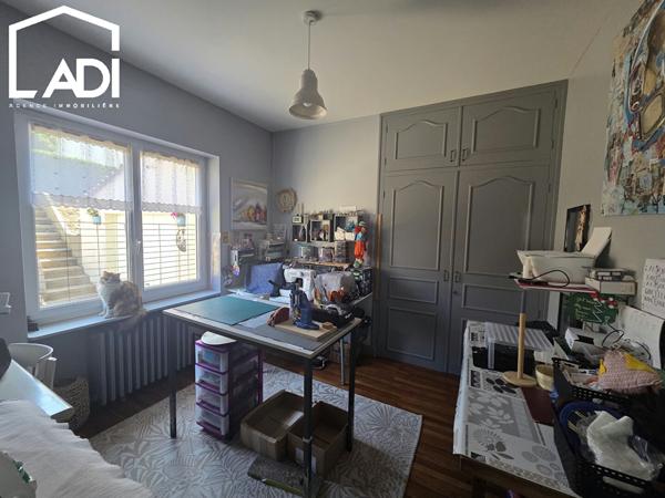 COUP DE COEUR À NANTEUIL, UN BIEN AUX MULTIPLES POSSIBILITÉS !, Nanteuil 79400