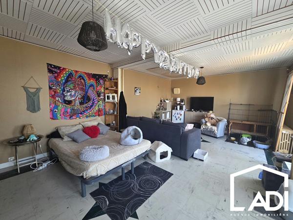 COUP DE COEUR À NANTEUIL, UN BIEN AUX MULTIPLES POSSIBILITÉS !, Nanteuil 79400