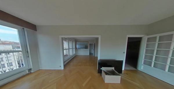 APPARTEMENT T5 A LOUER - LYON 2EME ARRONDISSEMENT La Bourse-Grenette 164.95 m 2 3 625 € charges comprises par mois