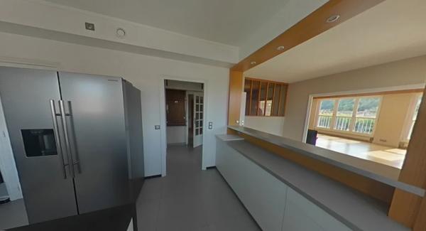 APPARTEMENT T5 A LOUER - LYON 2EME ARRONDISSEMENT La Bourse-Grenette 164.95 m 2 3 625 € charges comprises par mois