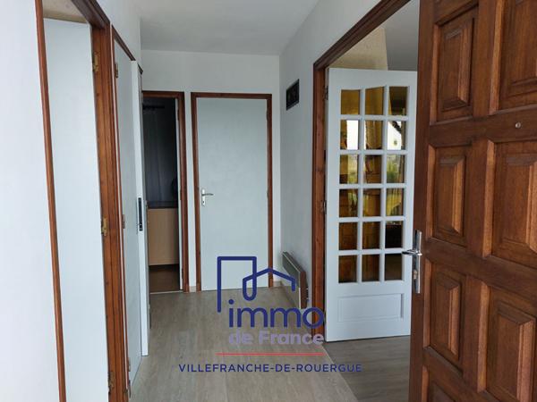 Maison T4  88m² sur sous-sol avec terrain 1900 m² en position dominante