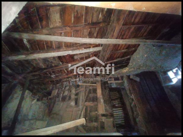 Maison mitoyenne 2 côtés à vendre, 4 pièces - Thiers 63300