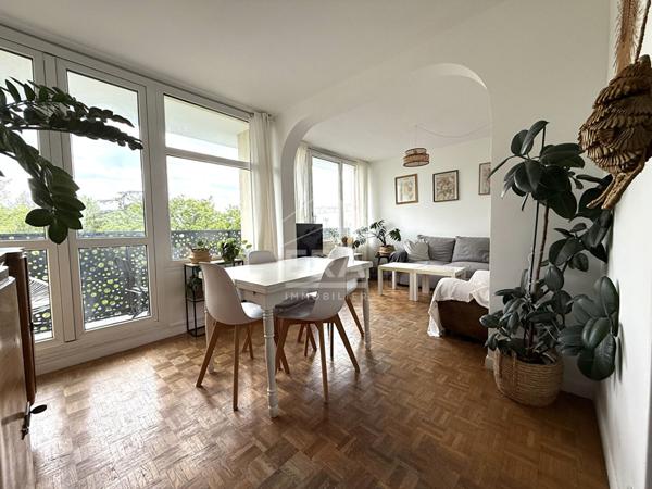 Appartement de 79m² - Crosne - 4 pièces - 3 chambres.