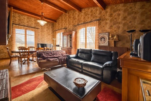 MAISON 104m² de PLAIN-PIED – 3 CHAMBRES – GARAGE – JARDIN + de 2900m²