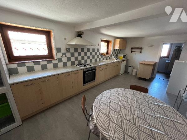 APPARTEMENT 3 PIÈCES - 96 m²