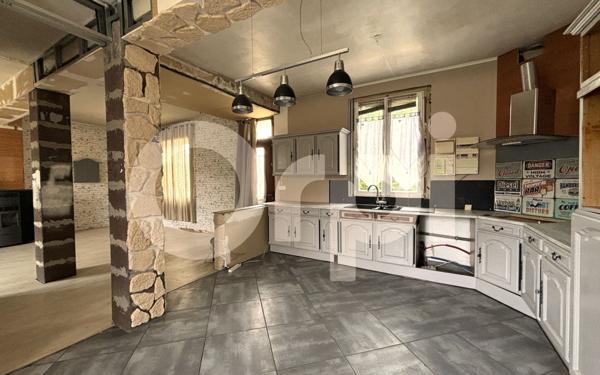 Maison à vendre    3 pièces • 80 m2 Soissons