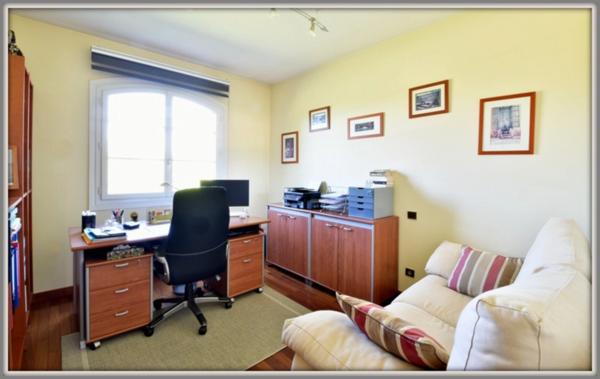 RARE - PROPRIÉTÉ - VILLA - HANGAR - 1 HECTARE