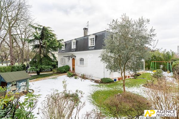 Maison Maisons Laffitte 8 pièce(s) 180 m2 €1 550 000 ** - Référence 13352