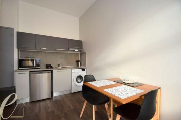 LYON 9ème Île Barbe – Ravissant T2 de 34 m² dans bâtisse du XIXème siècle entièrement rénovée