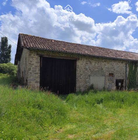Immeuble
                                                                                                                                                
                                                                                                                                                
                                                                                                                                                
                                                    
                                                                                                                                                                                                                                                                                                                        94  m²                                                                                                                                                                                                         1 etage(s)