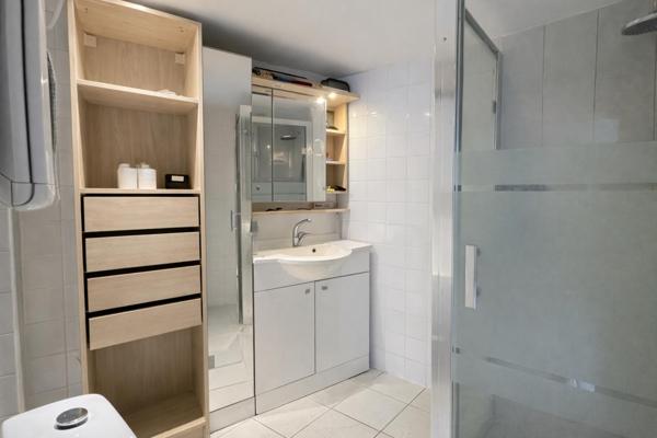Maison
                                                                                                                                                                                                                                                                                                                        2 pièce(s)                                                                                                                                                                                                          1 chambre(s)                                                                                                                                                                                                          43  m²