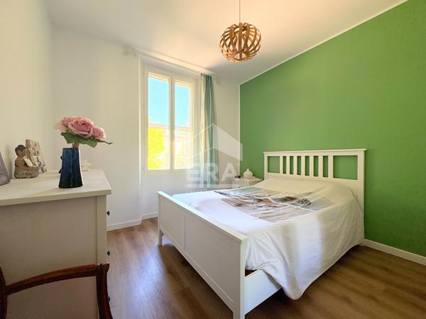 A VENDRE 84160 CADENET MAISON DE VILLAGE TYPE 4 PIECES D'ENVIRON 116M²  ( 99M² HABITABLE ET VERANDA DE 17M² ) AVEC GARAGES ET JARDIN