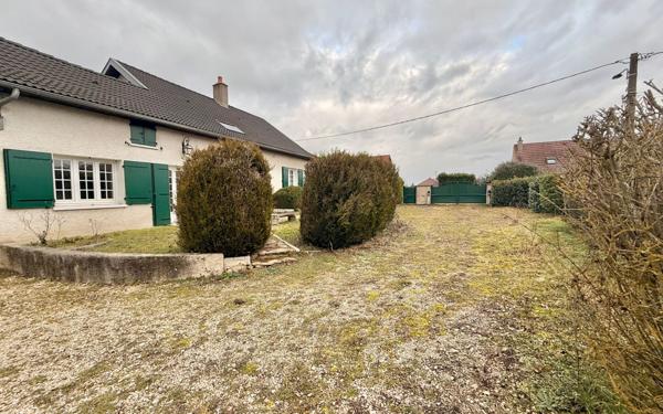 Maison à vendre    5 pièces •  Magny-sur-Tille