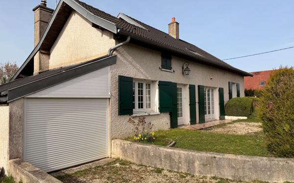 Maison à vendre    5 pièces •  Magny-sur-Tille