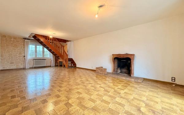 Maison à vendre    5 pièces •  Magny-sur-Tille