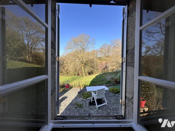 A 15 MIN DE VANNES  CAMPAGNE PROCHE D'UN BOURG - PROPRIETE DEUX HABITATIONS SUR PLUS DE 5 HECTARES