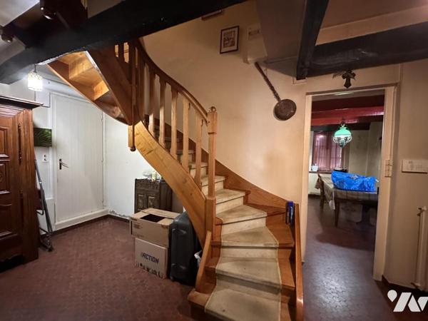 A 15 MIN DE VANNES  CAMPAGNE PROCHE D'UN BOURG - PROPRIETE DEUX HABITATIONS SUR PLUS DE 5 HECTARES