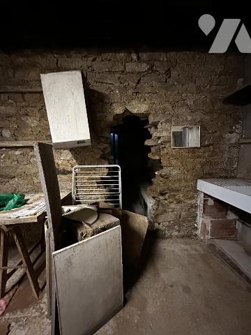 A 15 MIN DE VANNES  CAMPAGNE PROCHE D'UN BOURG - PROPRIETE DEUX HABITATIONS SUR PLUS DE 5 HECTARES