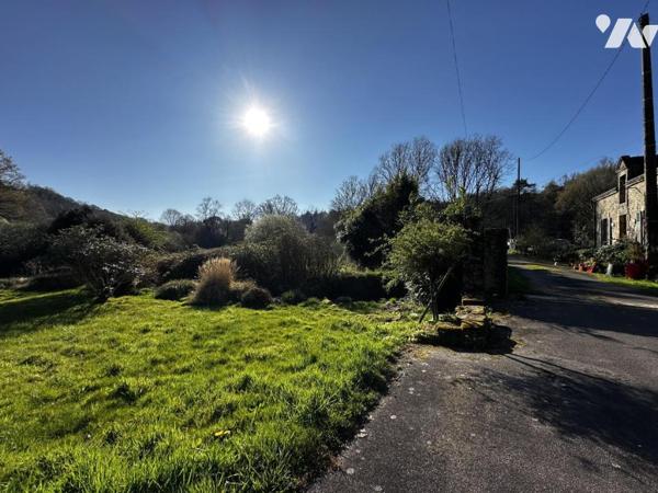 A 15 MIN DE VANNES  CAMPAGNE PROCHE D'UN BOURG - PROPRIETE DEUX HABITATIONS SUR PLUS DE 5 HECTARES