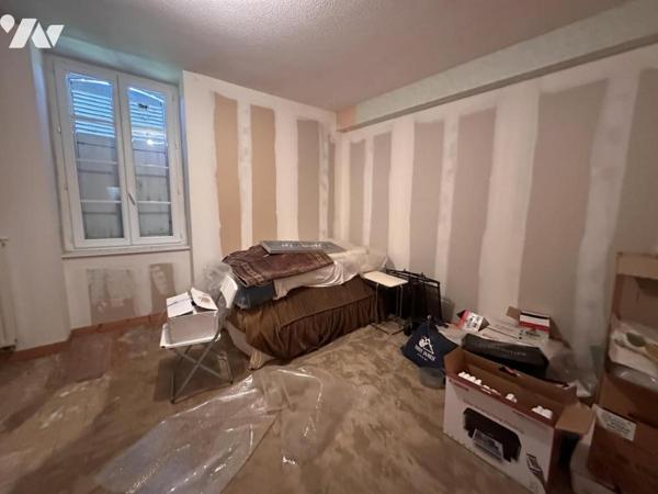 A 15 MIN DE VANNES  CAMPAGNE PROCHE D'UN BOURG - PROPRIETE DEUX HABITATIONS SUR PLUS DE 5 HECTARES