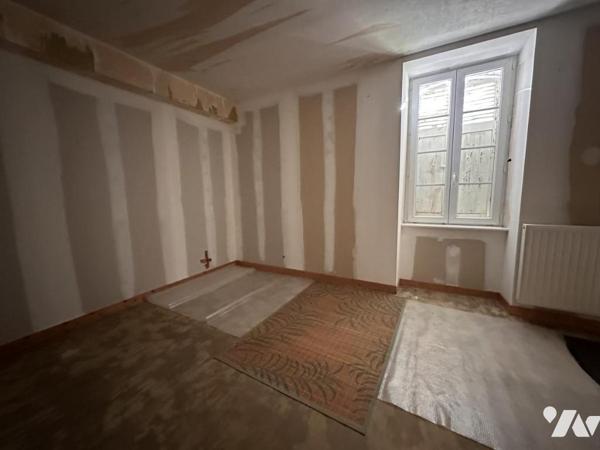 A 15 MIN DE VANNES  CAMPAGNE PROCHE D'UN BOURG - PROPRIETE DEUX HABITATIONS SUR PLUS DE 5 HECTARES