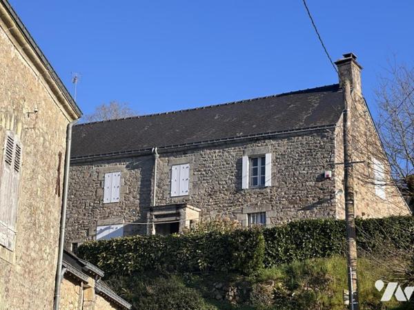 A 15 MIN DE VANNES  CAMPAGNE PROCHE D'UN BOURG - PROPRIETE DEUX HABITATIONS SUR PLUS DE 5 HECTARES