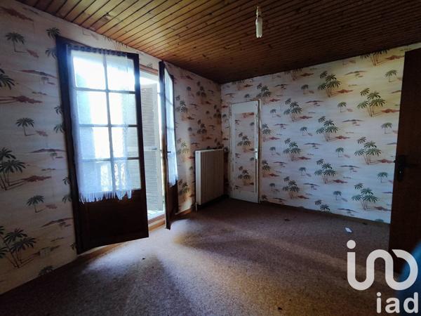 Maison 8 pièces de 192 m² à Pogny (51240)