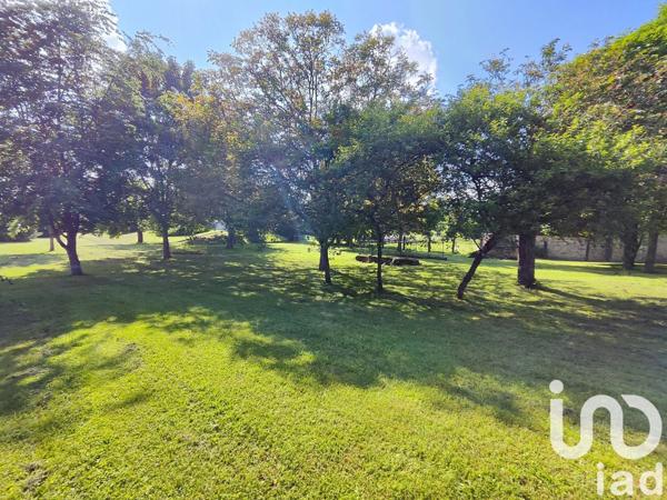 Maison 8 pièces de 192 m² à Pogny (51240)