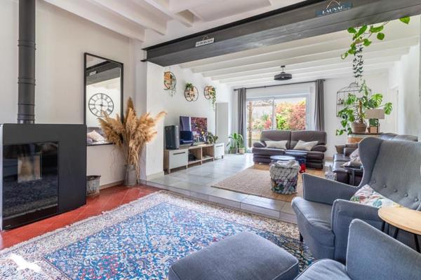 Maison à vendre |  Saint-Vincent-de-Paul |  9 pièces | 250 m²