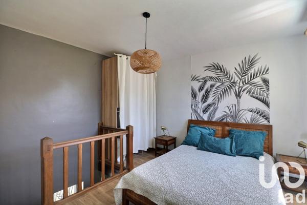 Maison 9 pièces de 195 m² à Roquevaire (13360)