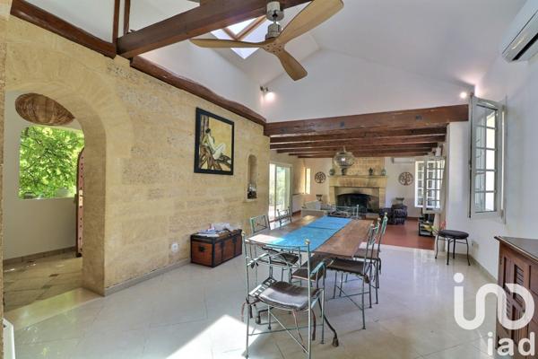 Maison 9 pièces de 195 m² à Roquevaire (13360)