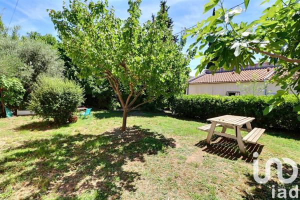 Maison 9 pièces de 195 m² à Roquevaire (13360)