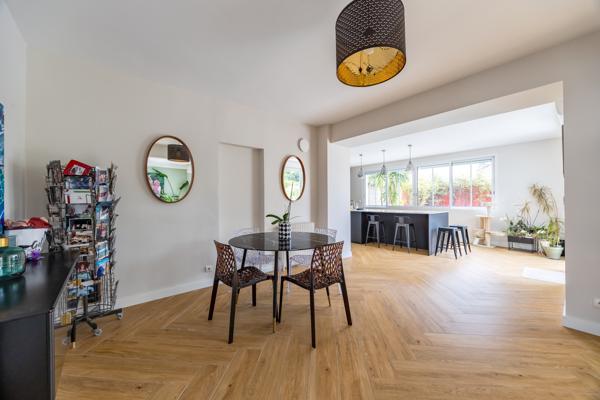 Maison 7 pièce(s) 5 chambre(s) 188 m²