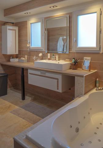 Maison de prestige avec piscine, calme et charme assuré