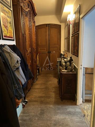 Appartement 194 m² avec jardin privatif  Idéal habitation ou activité professionnelle.