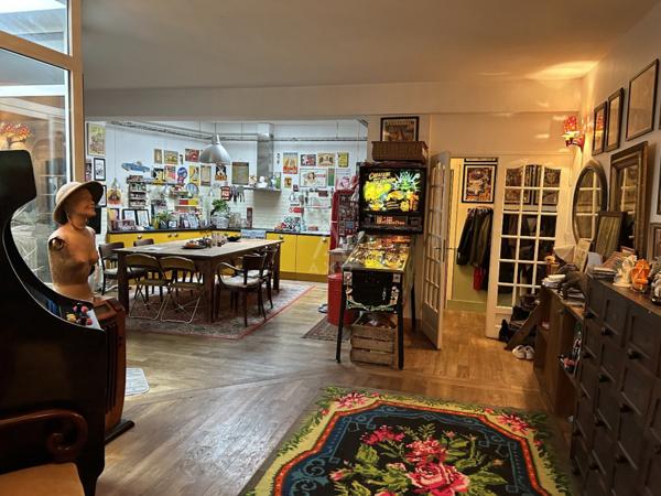 Appartement 194 m² avec jardin privatif  Idéal habitation ou activité professionnelle.