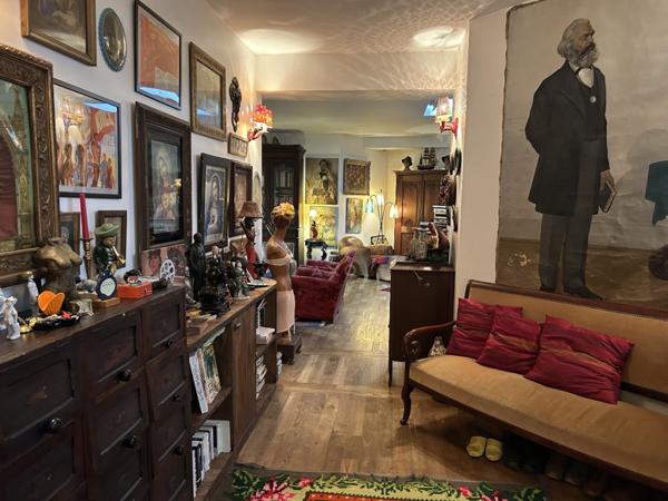 Appartement 194 m² avec jardin privatif  Idéal habitation ou activité professionnelle.