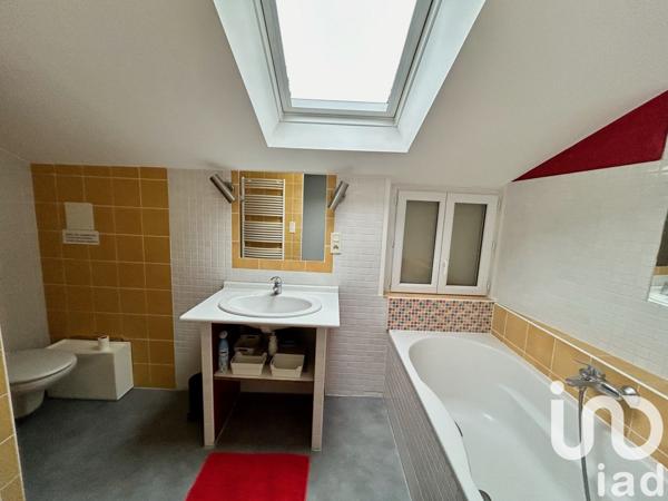 Maison de village 6 pièces de 170 m² à Allonnes (49650)