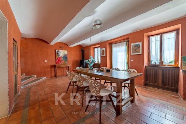 Demeure en pierre rénovée