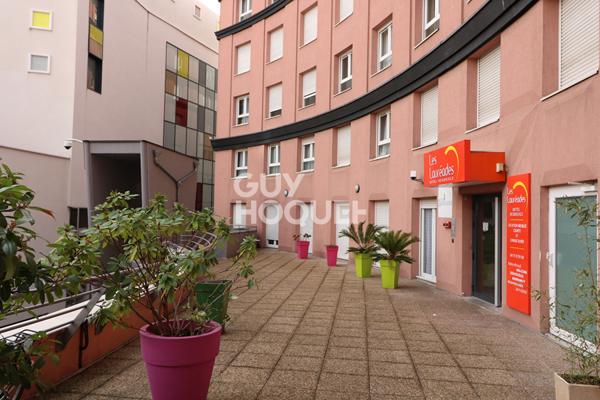 Studio sous bail commercial